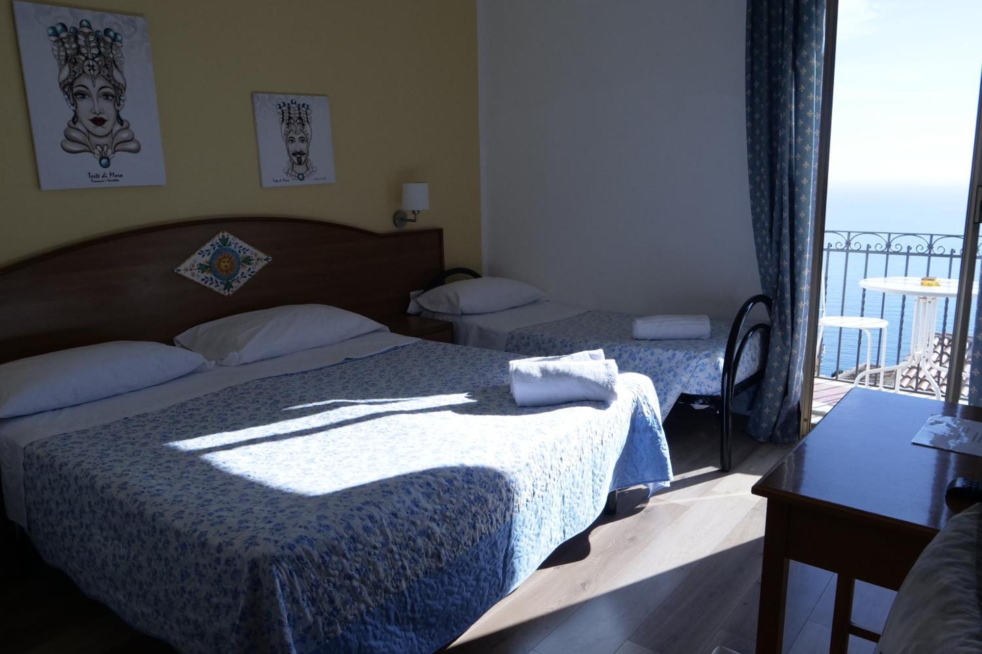 Hotel Elios Tao Таорміна Екстер'єр фото