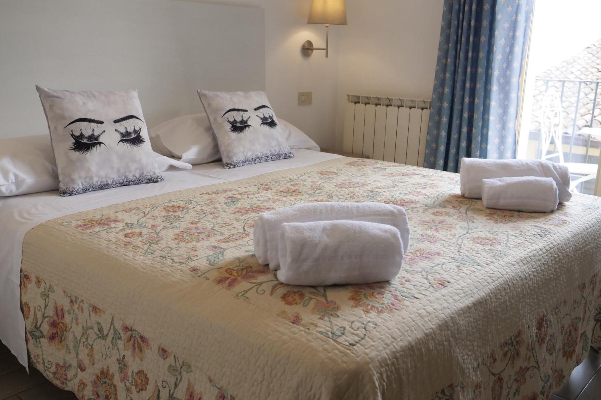 Hotel Elios Tao Таорміна Екстер'єр фото
