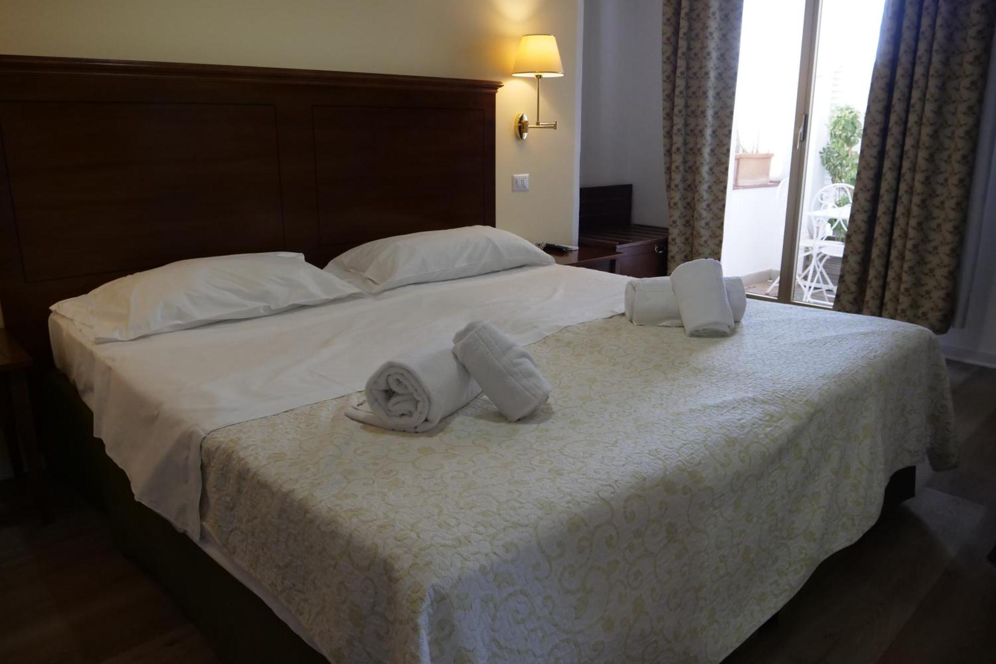 Hotel Elios Tao Таорміна Екстер'єр фото