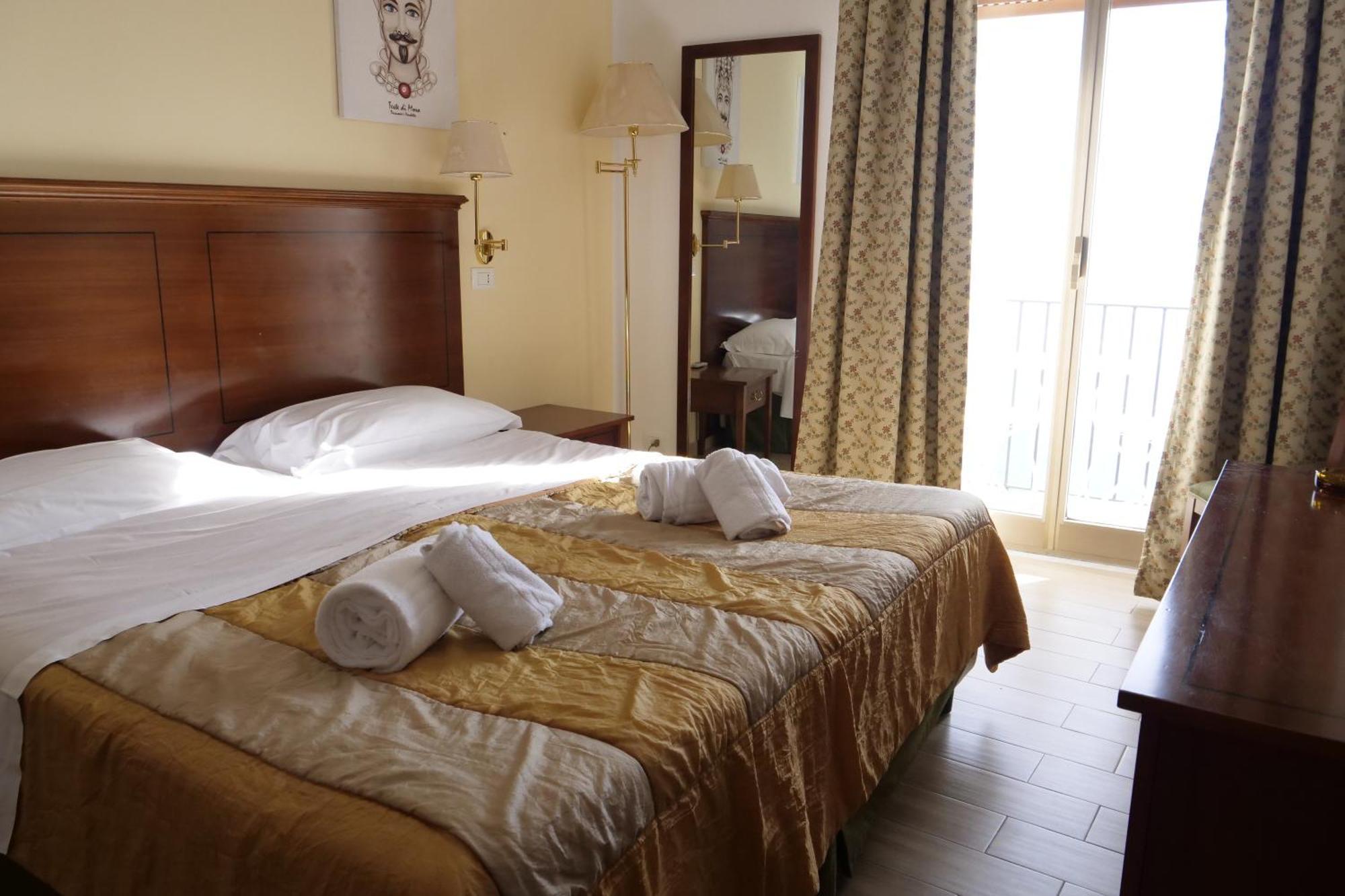 Hotel Elios Tao Таорміна Екстер'єр фото