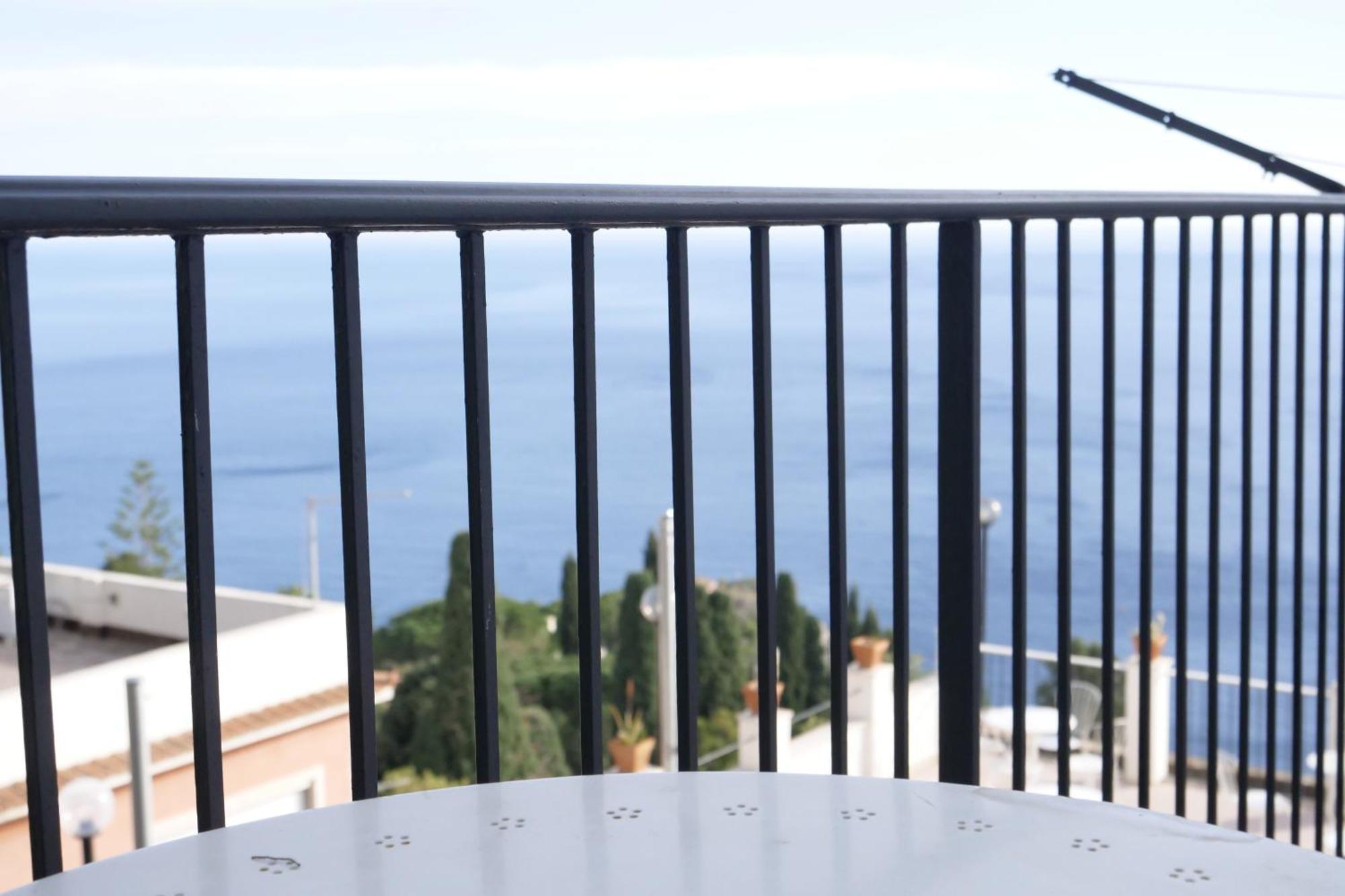 Hotel Elios Tao Таорміна Екстер'єр фото